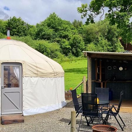 Bronfelen Yurt Hotel Cynghordy Bagian luar foto